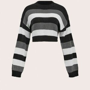 ROMWE Black and Gray Cropped Striped Women's Sweater